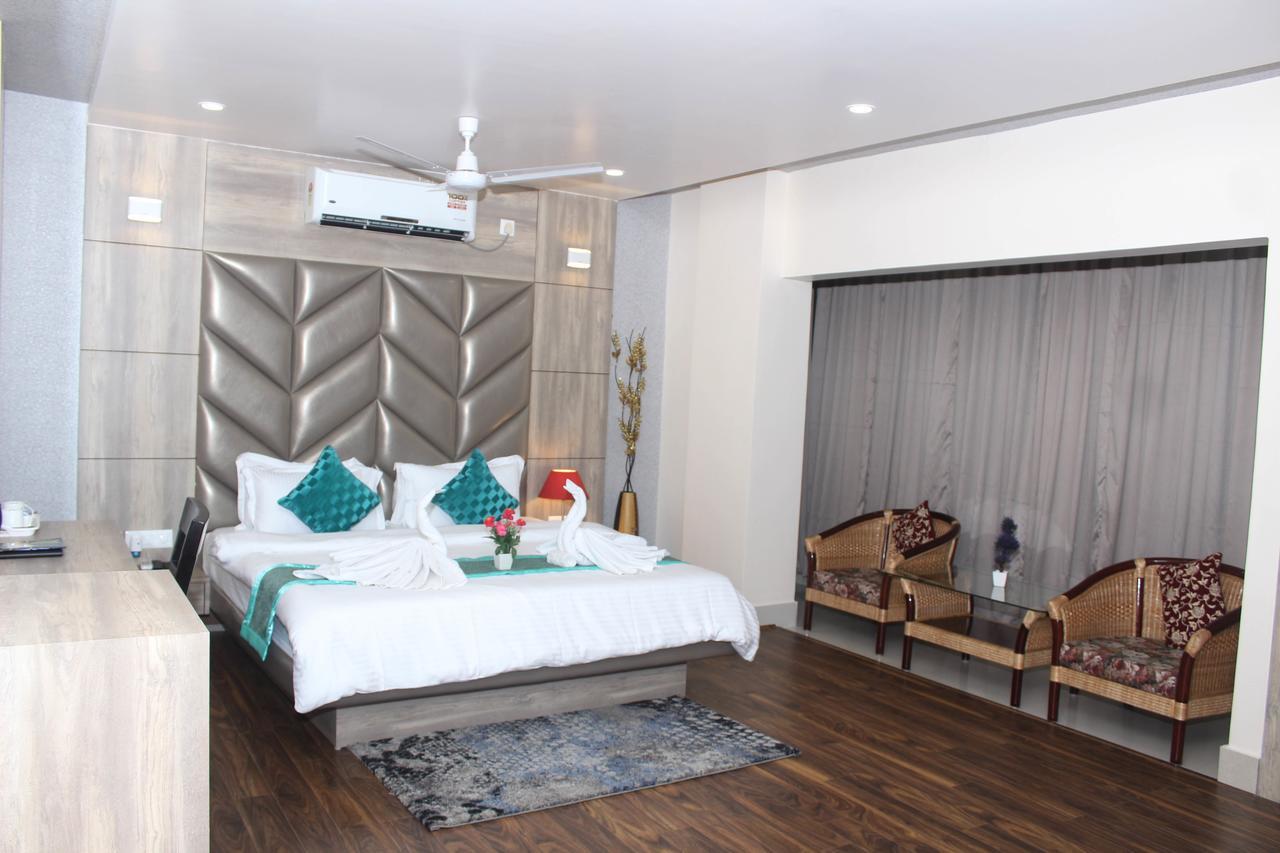Hotel Welkin Residency Tezpur Exterior foto